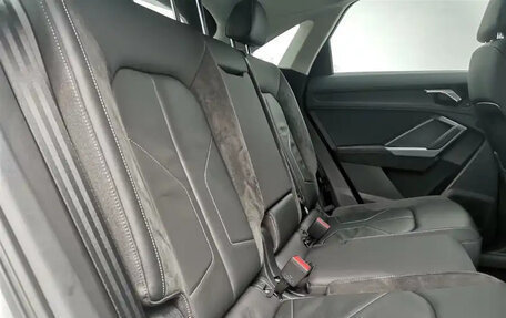 Audi Q3, 2022 год, 3 100 090 рублей, 10 фотография