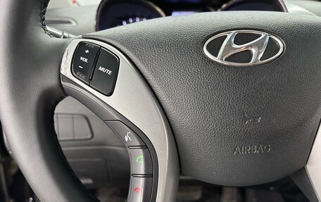 Hyundai Avante, 2011 год, 1 047 000 рублей, 12 фотография