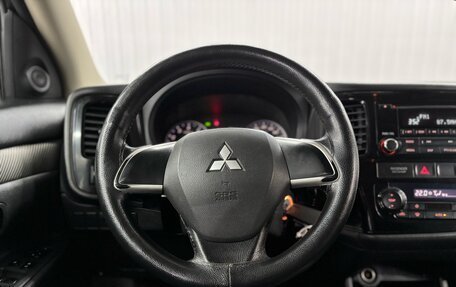 Mitsubishi Outlander III рестайлинг 3, 2012 год, 1 197 000 рублей, 11 фотография