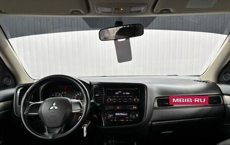 Mitsubishi Outlander III рестайлинг 3, 2012 год, 1 197 000 рублей, 9 фотография