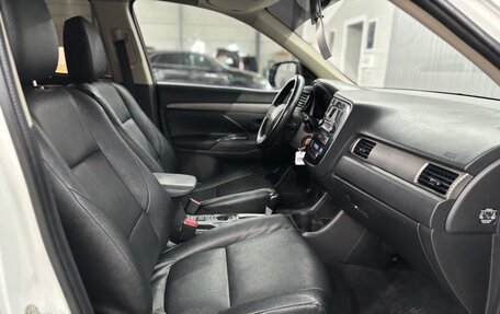 Mitsubishi Outlander III рестайлинг 3, 2012 год, 1 197 000 рублей, 18 фотография