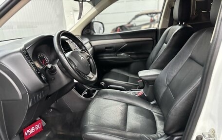 Mitsubishi Outlander III рестайлинг 3, 2012 год, 1 197 000 рублей, 15 фотография
