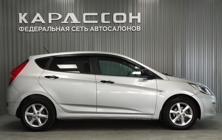 Hyundai Solaris II рестайлинг, 2011 год, 680 000 рублей, 6 фотография