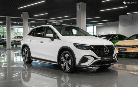 Mercedes-Benz EQE, 2023 год, 8 450 000 рублей, 2 фотография