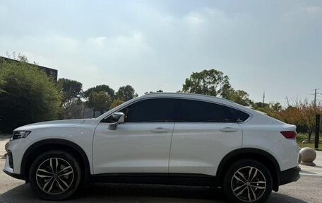 Geely Tugella FY11, 2022 год, 1 901 000 рублей, 2 фотография