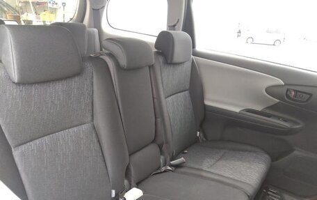 Toyota Wish II, 2015 год, 1 650 090 рублей, 22 фотография