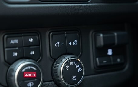 Chevrolet Tahoe IV, 2023 год, 13 750 000 рублей, 30 фотография