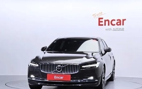 Volvo S90 II рестайлинг, 2022 год, 4 370 000 рублей, 3 фотография