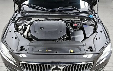 Volvo S90 II рестайлинг, 2022 год, 4 370 000 рублей, 6 фотография