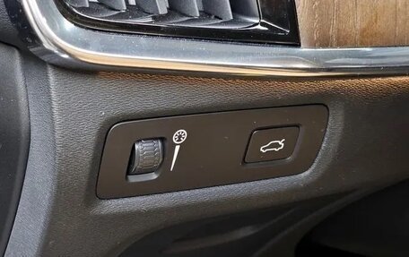 Volvo S90 II рестайлинг, 2022 год, 4 370 000 рублей, 16 фотография