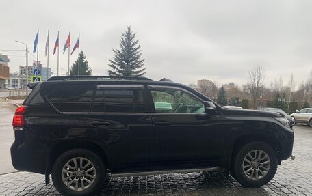 Toyota Land Cruiser Prado 150 рестайлинг 2, 2018 год, 5 700 000 рублей, 3 фотография