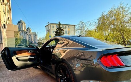 Ford Mustang VI рестайлинг, 2019 год, 3 300 000 рублей, 10 фотография