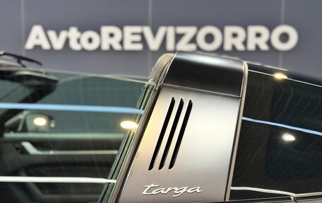 Porsche 911, 2021 год, 20 000 000 рублей, 10 фотография