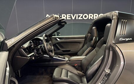 Porsche 911, 2021 год, 20 000 000 рублей, 22 фотография