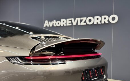 Porsche 911, 2021 год, 20 000 000 рублей, 16 фотография