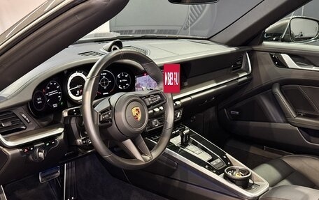 Porsche 911, 2021 год, 20 000 000 рублей, 21 фотография