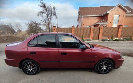 Hyundai Accent II, 2004 год, 450 000 рублей, 3 фотография