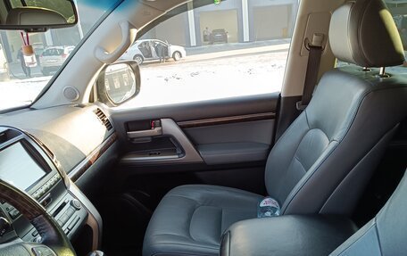 Toyota Land Cruiser 200, 2009 год, 2 990 000 рублей, 18 фотография