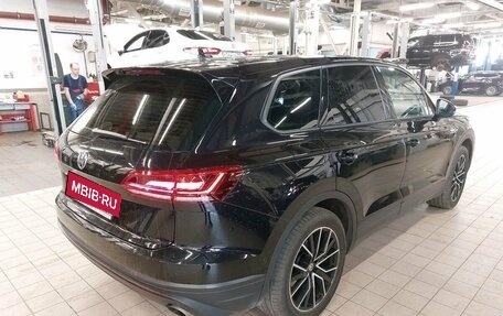 Volkswagen Touareg III, 2019 год, 4 797 000 рублей, 4 фотография