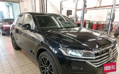Volkswagen Touareg III, 2019 год, 4 797 000 рублей, 2 фотография