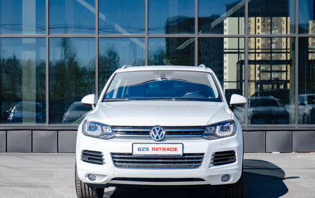 Volkswagen Touareg III, 2013 год, 2 190 000 рублей, 2 фотография