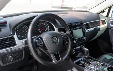 Volkswagen Touareg III, 2013 год, 2 190 000 рублей, 10 фотография