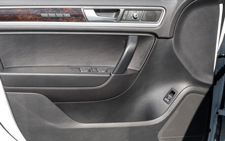 Volkswagen Touareg III, 2013 год, 2 190 000 рублей, 11 фотография