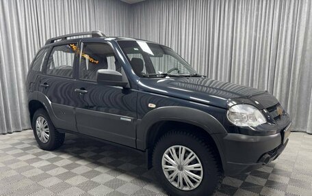 Chevrolet Niva I рестайлинг, 2015 год, 550 000 рублей, 2 фотография