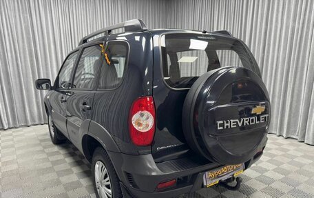Chevrolet Niva I рестайлинг, 2015 год, 550 000 рублей, 9 фотография