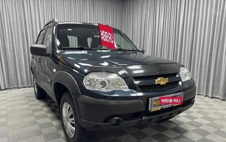 Chevrolet Niva I рестайлинг, 2015 год, 550 000 рублей, 3 фотография