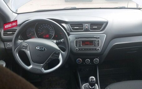 KIA Rio III рестайлинг, 2015 год, 990 000 рублей, 10 фотография