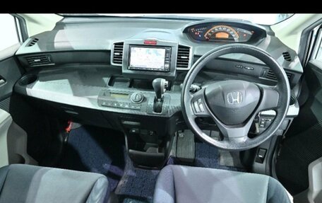 Honda Freed I, 2010 год, 930 000 рублей, 5 фотография