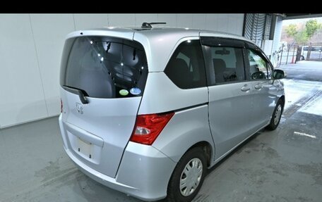 Honda Freed I, 2010 год, 930 000 рублей, 3 фотография