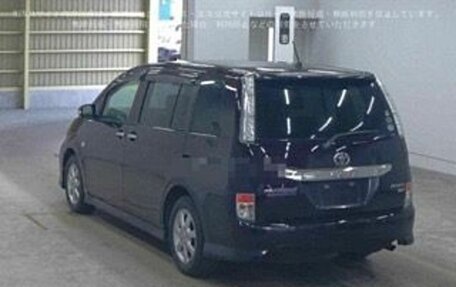 Toyota ISis I, 2012 год, 1 250 000 рублей, 2 фотография