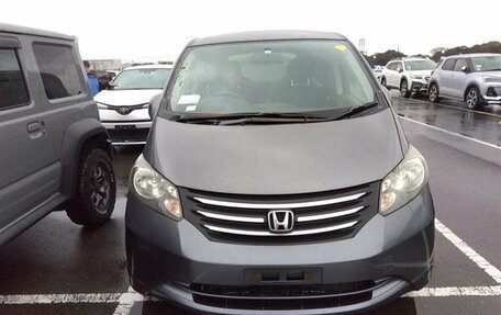 Honda Freed I, 2010 год, 898 000 рублей, 2 фотография