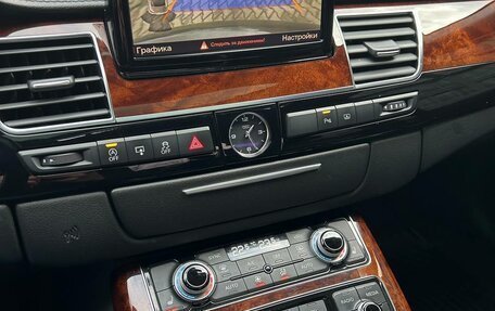 Audi A8, 2013 год, 1 800 000 рублей, 16 фотография