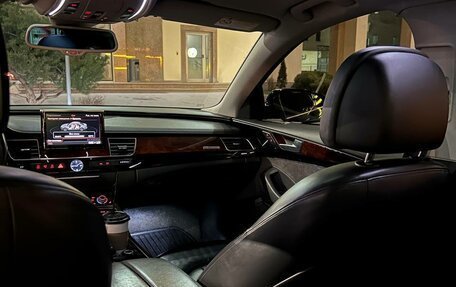 Audi A8, 2013 год, 1 800 000 рублей, 22 фотография