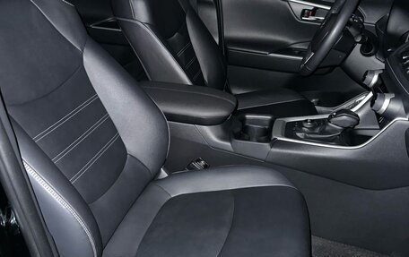 Toyota RAV4, 2021 год, 4 395 000 рублей, 11 фотография