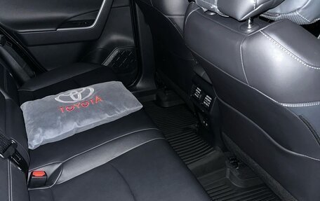 Toyota RAV4, 2021 год, 4 395 000 рублей, 13 фотография