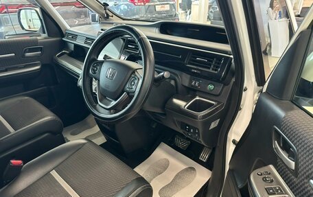 Honda Stepwgn IV, 2017 год, 2 499 900 рублей, 10 фотография