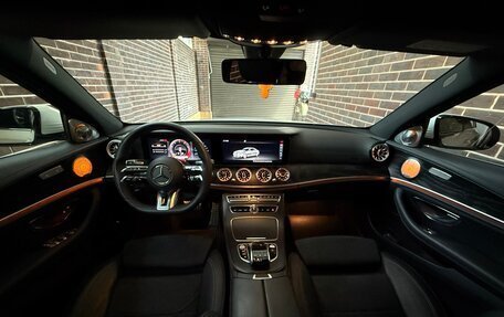 Mercedes-Benz E-Класс, 2017 год, 3 490 000 рублей, 11 фотография