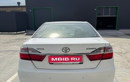 Toyota Camry, 2015 год, 1 600 000 рублей, 4 фотография