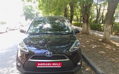 Toyota Sienta II, 2018 год, 1 530 000 рублей, 4 фотография