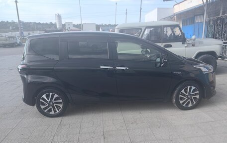 Toyota Sienta II, 2018 год, 1 530 000 рублей, 10 фотография