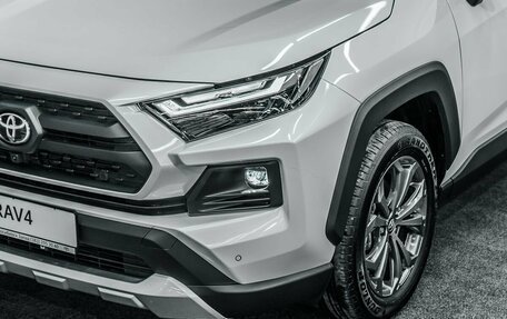 Toyota RAV4, 2025 год, 4 830 000 рублей, 3 фотография