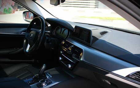BMW 5 серия, 2019 год, 3 093 000 рублей, 19 фотография