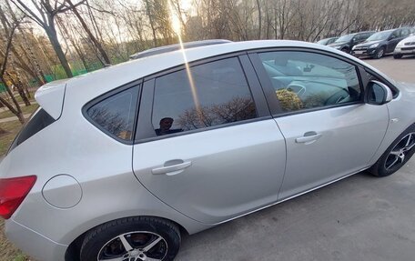Opel Astra J, 2011 год, 799 000 рублей, 5 фотография