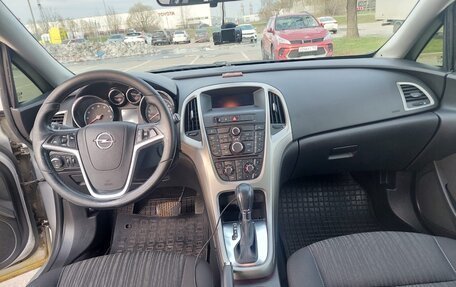 Opel Astra J, 2011 год, 799 000 рублей, 9 фотография
