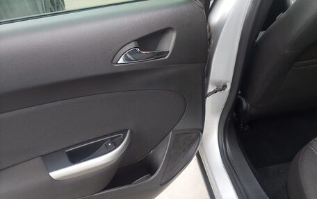 Opel Astra J, 2011 год, 799 000 рублей, 12 фотография