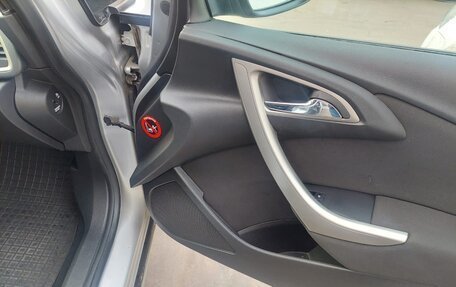 Opel Astra J, 2011 год, 799 000 рублей, 13 фотография